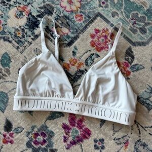 Lululemon License to Train Triangle Bra size 6